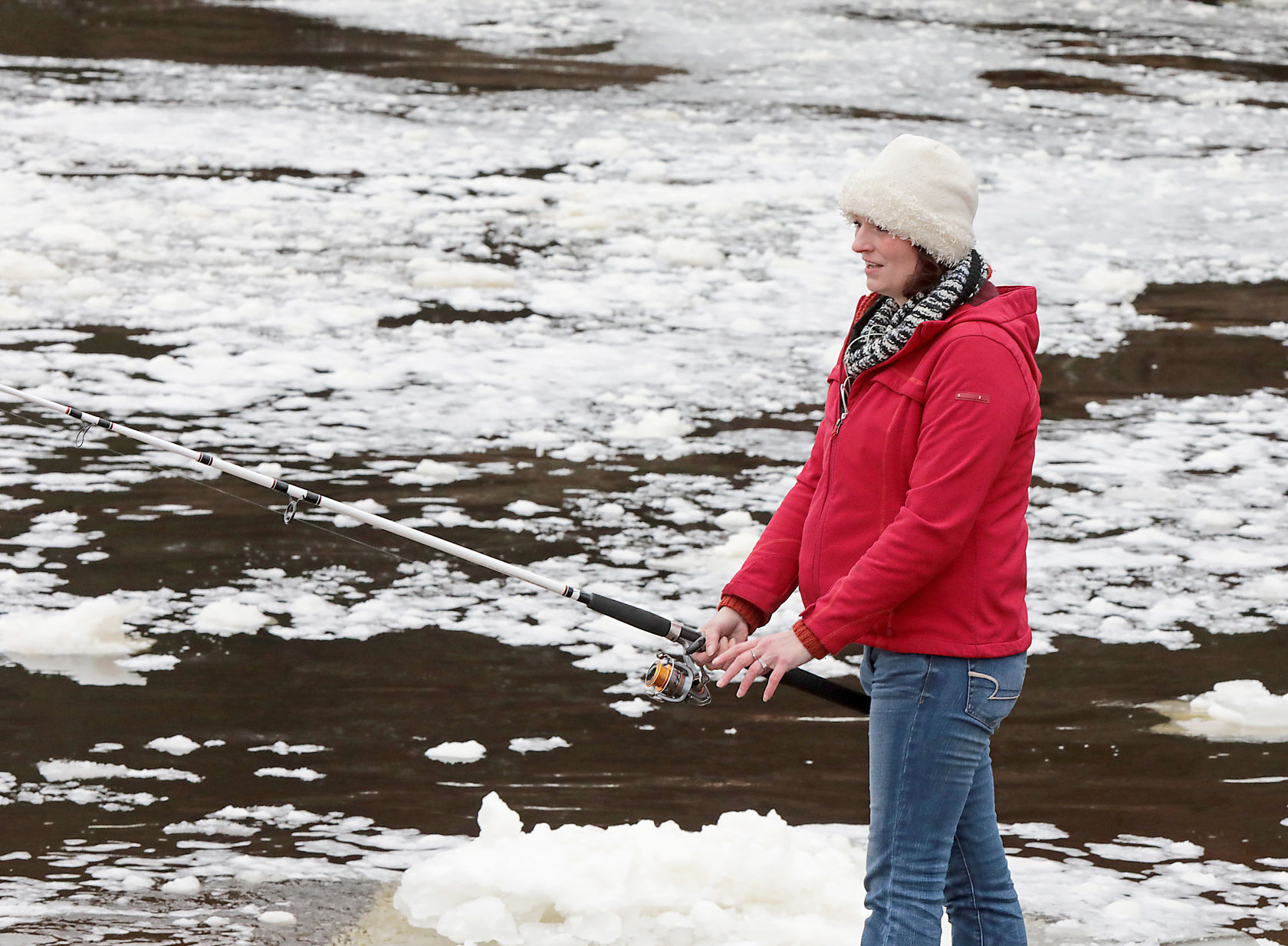 Winter angler